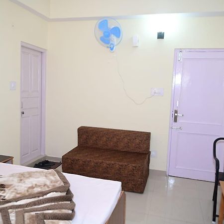 Krishna B&B Near Mall Road ชิมลา ภายนอก รูปภาพ